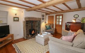 Cross View Cottage