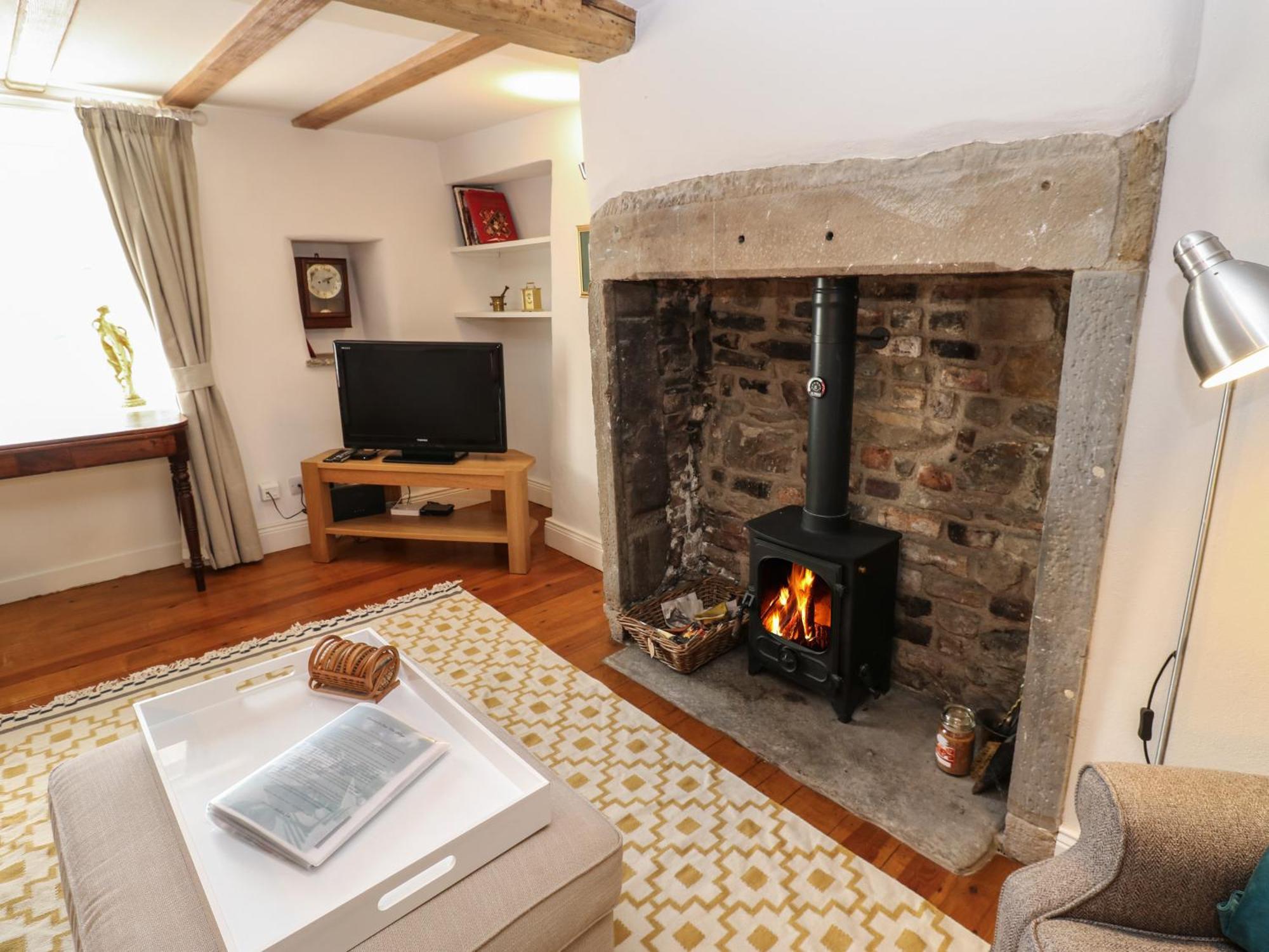 Cross View Cottage Alston Exterior photo